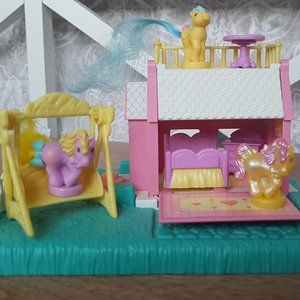 Vintage My Little Pony - Petite Ponies Whinny Wink